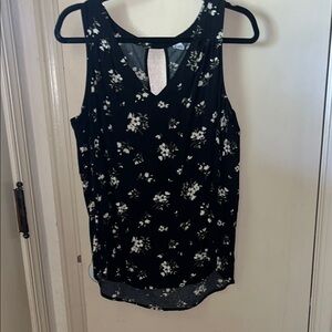 Old Navy Black floral sleeveless shirt
